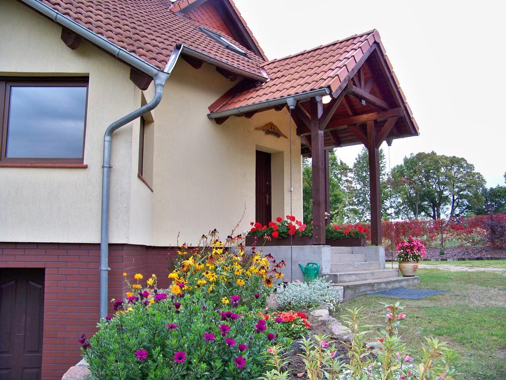 Dw Zlote Klosy Wrony Exterior photo